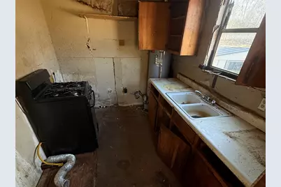 318 S Church Street, Hillsboro, TX 76645 - Photo 9