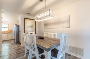 5207 Fairway Cir, Granbury, TX 76049 - Photo 5