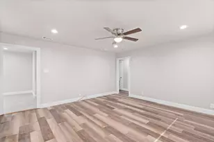 423 E Morton St, Denison, TX 75021 - Photo 9