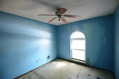 405 Bryan Drive, Crowley, TX 76036 - Photo 11