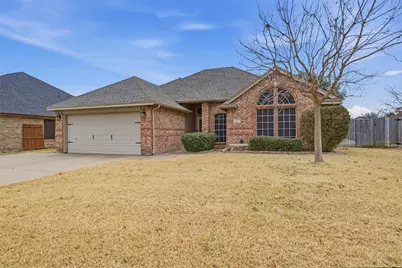 913 Raenae Drive, Burleson, TX 76028 - Photo 1