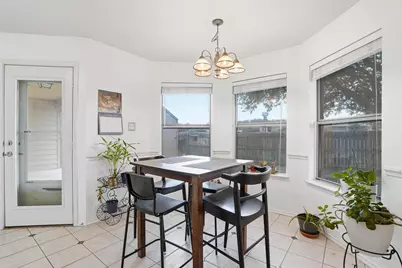 913 Raenae Drive, Burleson, TX 76028 - Photo 7