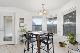 913 Raenae Dr, Burleson, TX 76028 - Photo 7