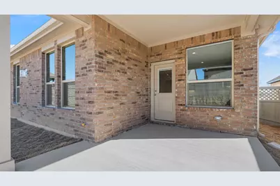 8504 Bur Oak Drive, Justin, TX 76247 - Photo 37