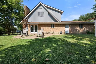 2402 Woodlawn Drive, Ennis, TX 75119 - Photo 17