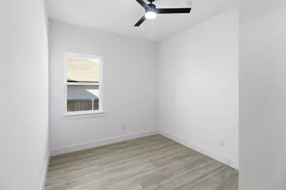 614 S Moore Street, Dallas, TX 75203 - Photo 31