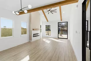 614 S Moore St, Dallas, TX 75203 - Photo 3