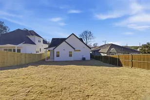 614 S Moore St, Dallas, TX 75203 - Photo 15