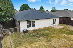 219 Hilltop Dr, Justin, TX 76247 - Photo 31