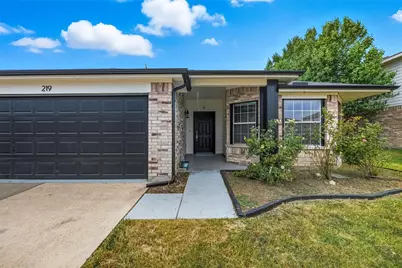 219 Hilltop Drive, Justin, TX 76247 - Photo 5