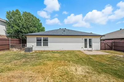 219 Hilltop Drive, Justin, TX 76247 - Photo 29