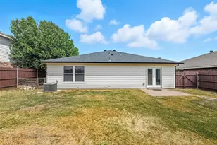 219 Hilltop Dr, Justin, TX 76247 - Photo 29