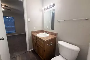 510 W Marvin Ave, Waxahachie, TX 75165 - Photo 7