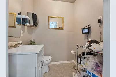 700 S Interstate Highway 45, Ennis, TX 75119 - Photo 21