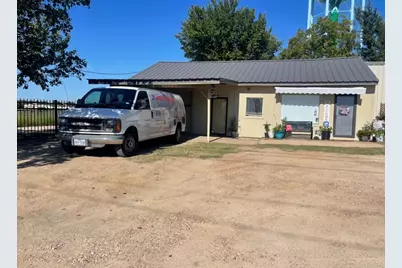 700 S Interstate Highway 45, Ennis, TX 75119 - Photo 3