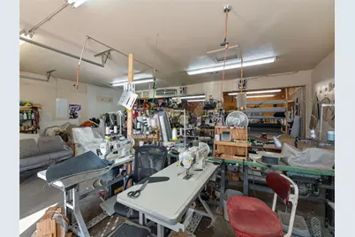 700 S Interstate Highway 45, Ennis, TX 75119 - Photo 13