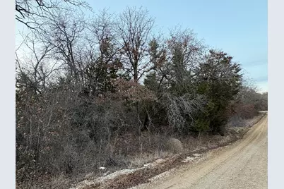 000 Briarwood, Bowie, TX 76230 - Photo 5