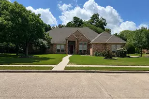 1810 Plum Creek Dr, Midlothian, TX 76065 - Photo 1