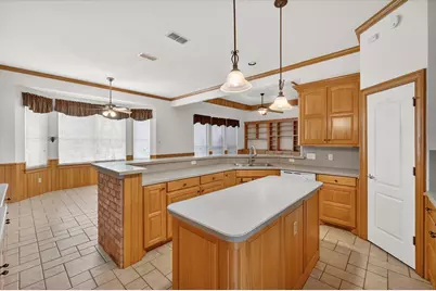 1810 Plum Creek Drive, Midlothian, TX 76065 - Photo 17