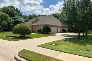 1810 Plum Creek Dr, Midlothian, TX 76065 - Photo 5