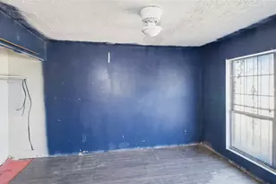 815 Apache, Dallas, TX 75217 - Photo 15