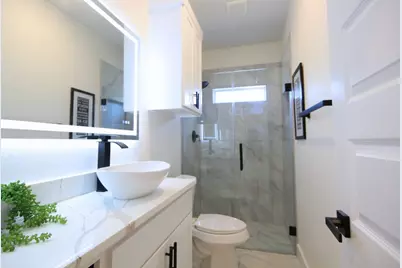 5824 Plum Dale Road, Dallas, TX 75241 - Photo 13