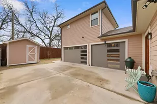 4706 Victor St, Dallas, TX 75246 - Photo 39