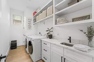 4706 Victor St, Dallas, TX 75246 - Photo 33