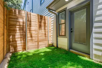 2011 Kirby Street #105, Dallas, TX 75204 - Photo 3