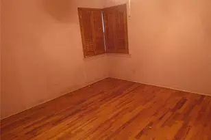 909 Red Bud Dr, Azle, TX 76020 - Photo 7