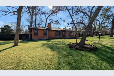 900 Treasure Road, Garland, TX 75041 - Photo 3