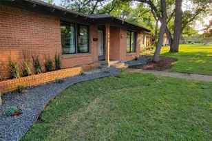 900 Treasure Rd, Garland, TX 75041 - Photo 29