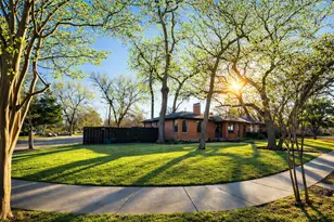 900 Treasure Rd, Garland, TX 75041 - Photo 1