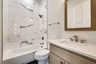 218 E Dallas Rd, Grapevine, TX 76051 - Photo 21