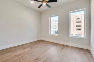 218 E Dallas Rd, Grapevine, TX 76051 - Photo 19