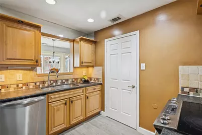 448 Arbor Creek Drive, Euless, TX 76039 - Photo 9