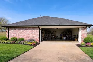 990 Treehouse Ln, Red Oak, TX 75154 - Photo 5