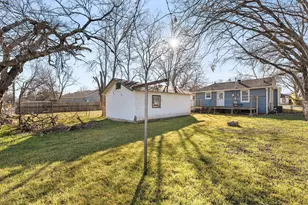 2709 Townsend Dr, Fort Worth, TX 76110 - Photo 21