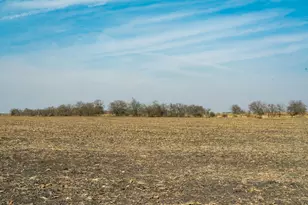 18402 Manda Carlson Rd, Coupland, TX 78615 - Photo 9