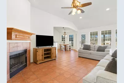 143 Florence Lane, Springtown, TX 76082 - Photo 13