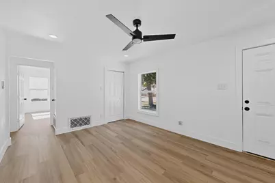 1332 Gaylord Drive, Dallas, TX 75217 - Photo 7