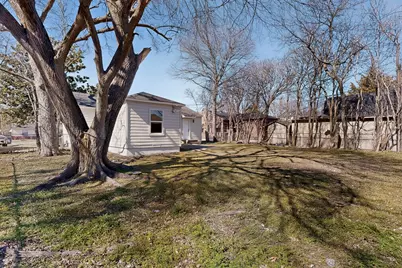 1332 Gaylord Drive, Dallas, TX 75217 - Photo 37