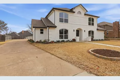 532 Indian Creek Drive, Roanoke, TX 76262 - Photo 3