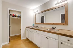 301 Willow Cir, Springtown, TX 76082 - Photo 23