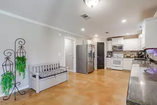 301 Willow Cir, Springtown, TX 76082 - Photo 13