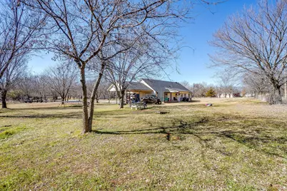 301 Willow Circle, Springtown, TX 76082 - Photo 39