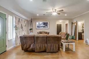 301 Willow Cir, Springtown, TX 76082 - Photo 7