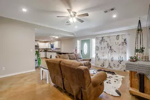 301 Willow Cir, Springtown, TX 76082 - Photo 9