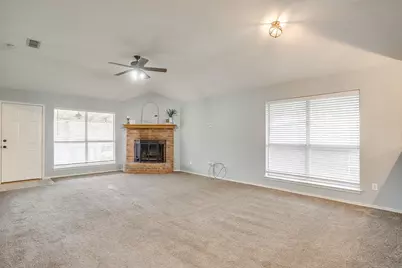 5712 Springtide Drive, Fort Worth, TX 76135 - Photo 3