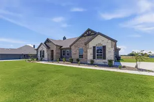 114 Hillview Trl, Decatur, TX 76234 - Photo 3